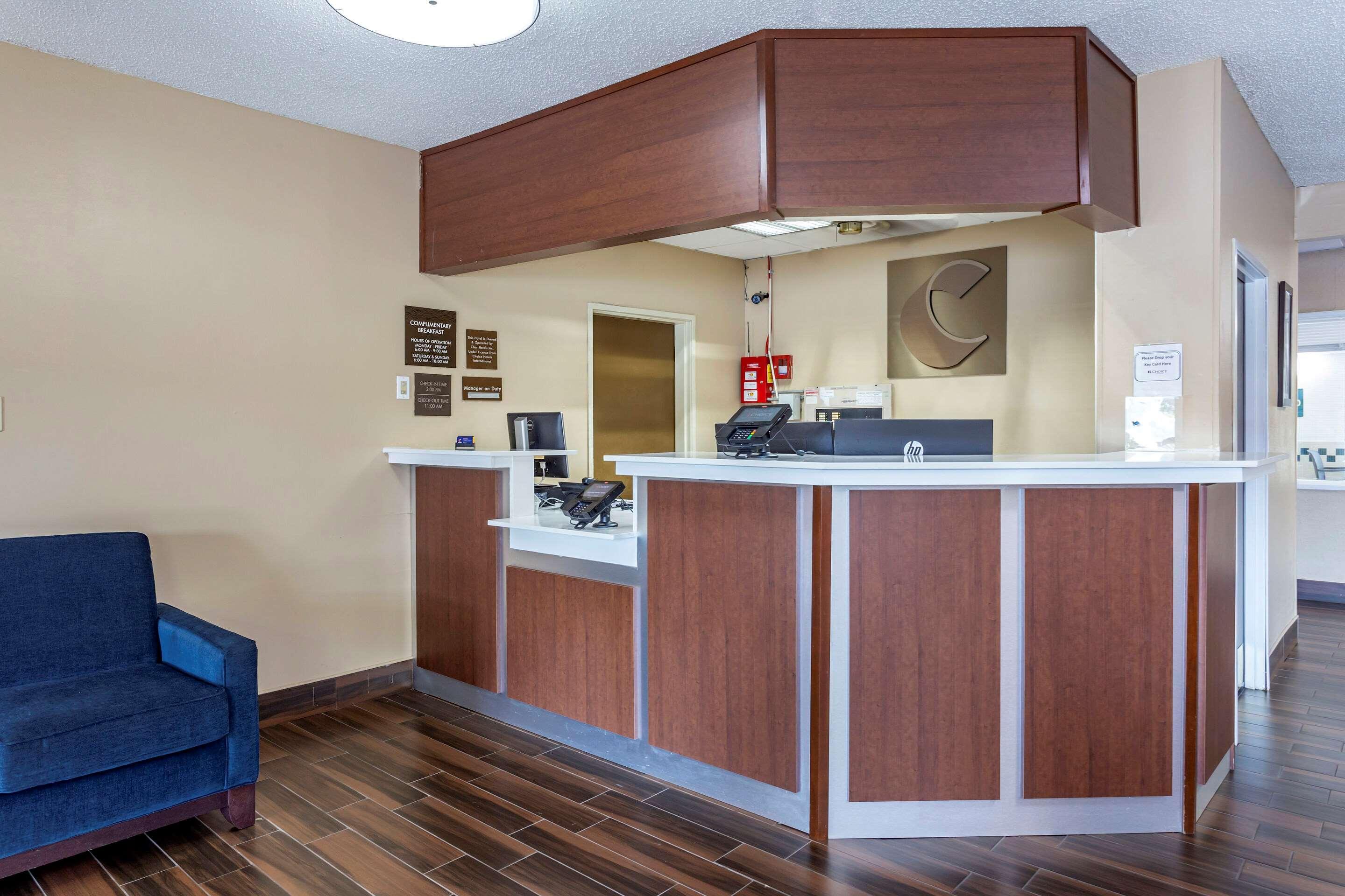 Comfort Near I-90&i-39 Hotel Rockford